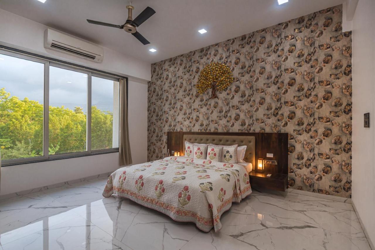 Saffronstays Odyssey, Karjat - 10 Acres Pet-Friendly Estate With Swimming Pool Chinchavli Esterno foto