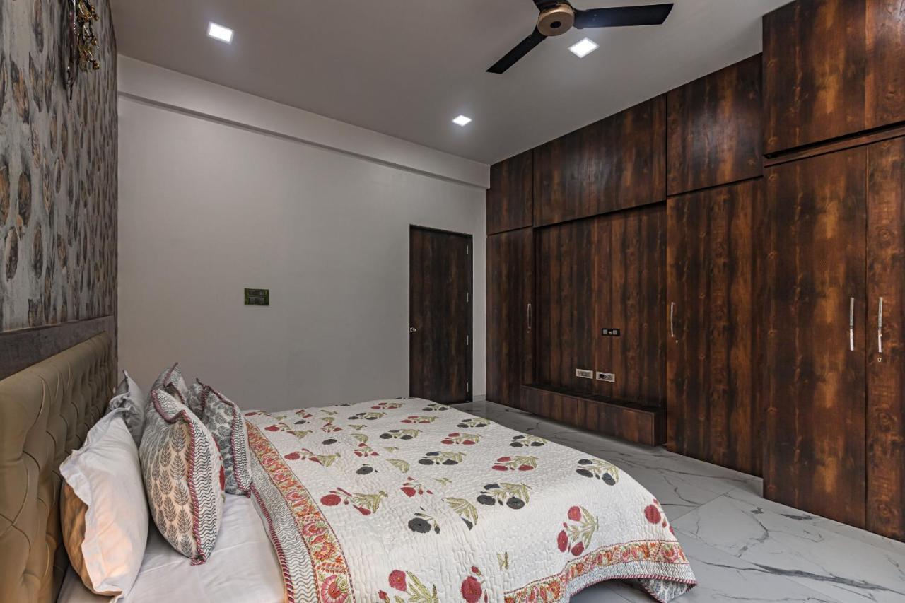 Saffronstays Odyssey, Karjat - 10 Acres Pet-Friendly Estate With Swimming Pool Chinchavli Esterno foto