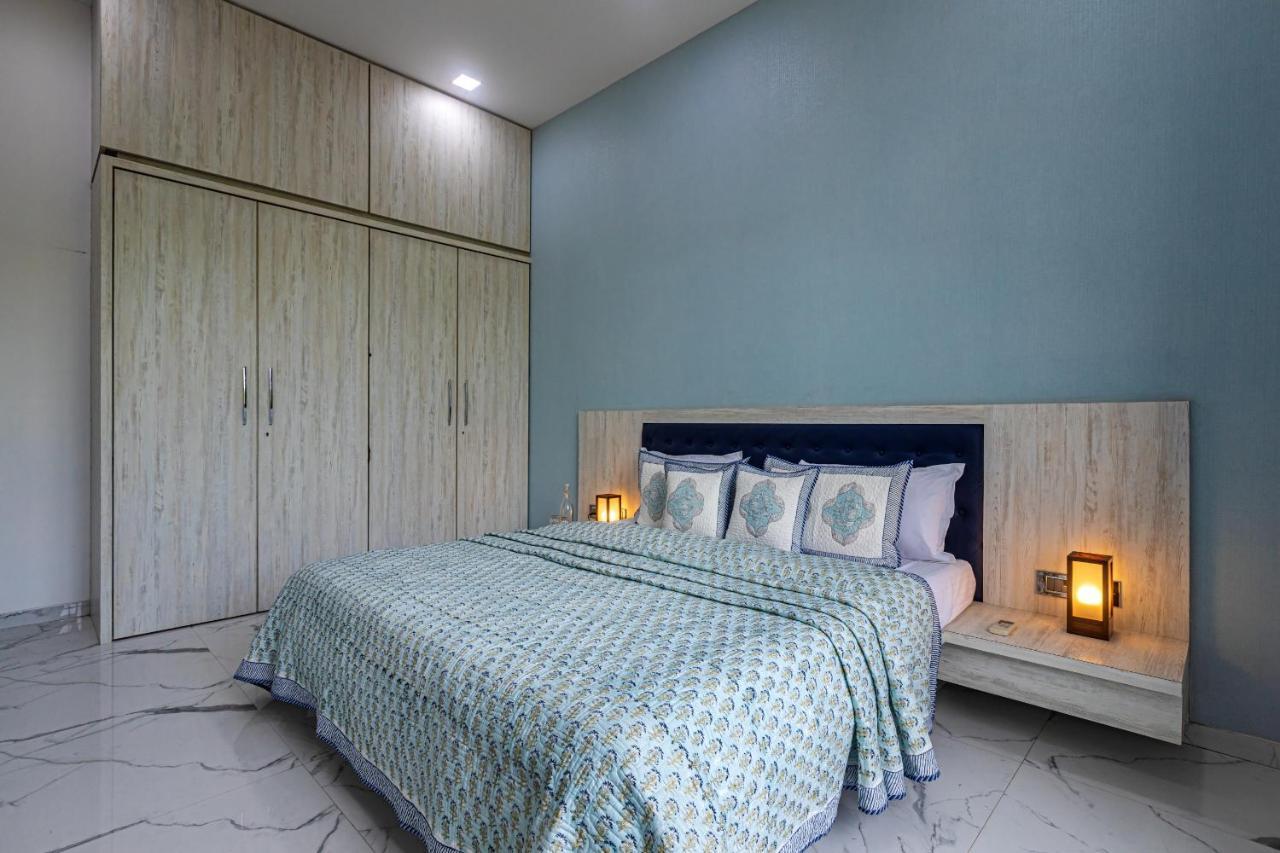Saffronstays Odyssey, Karjat - 10 Acres Pet-Friendly Estate With Swimming Pool Chinchavli Esterno foto